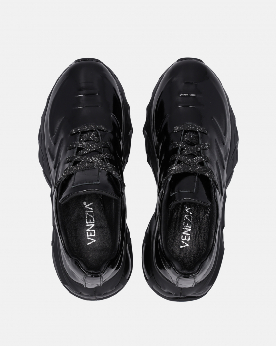 LAKIEROWANE SNEAKERSY 119005 203 BLACK